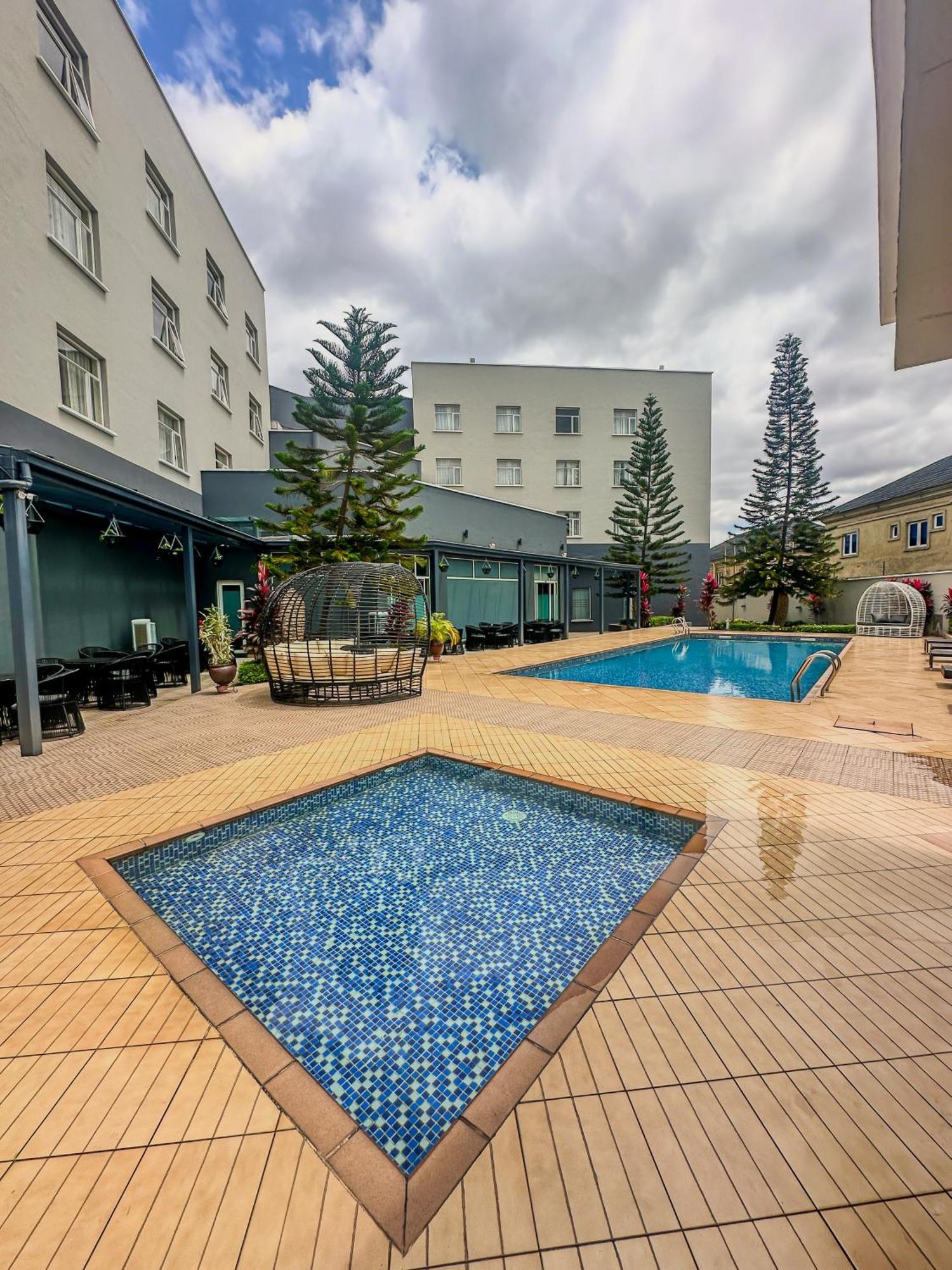 Golden Tulip Ibadan Hotell Eksteriør bilde